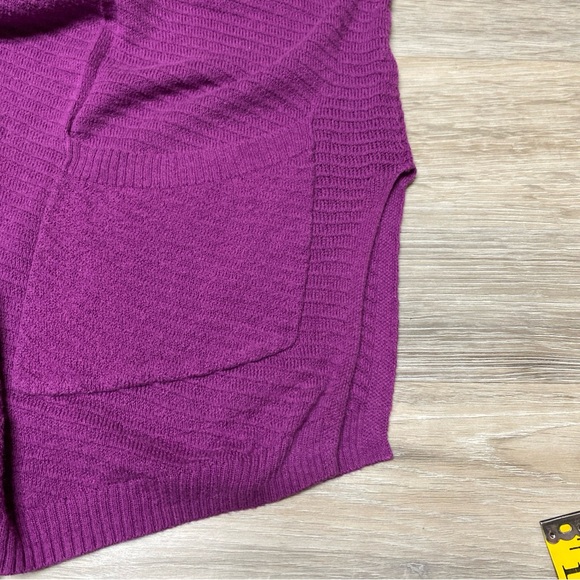 Lot of 2 Womens 3/4 Length Sleevee Sweaters - Picture 6 of 11